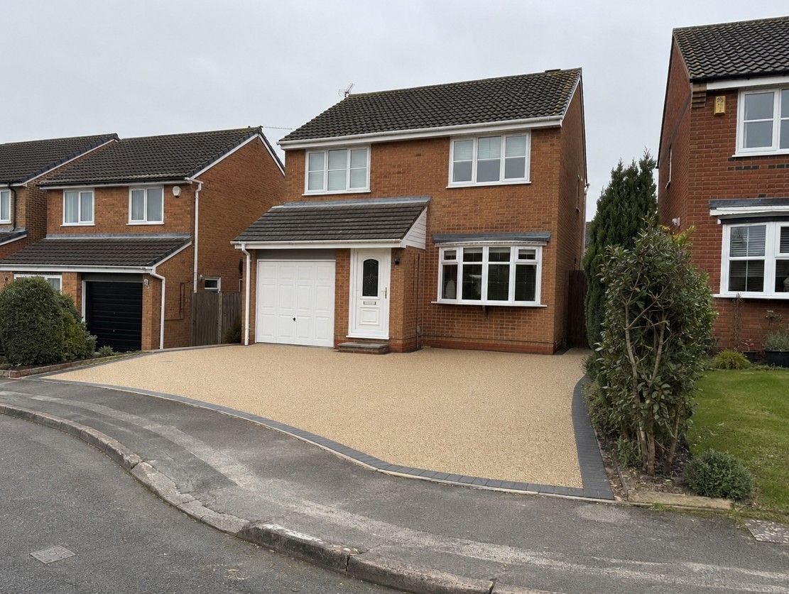 Resin bound driveway installed on a detached property in Mosborough Sheffield S20