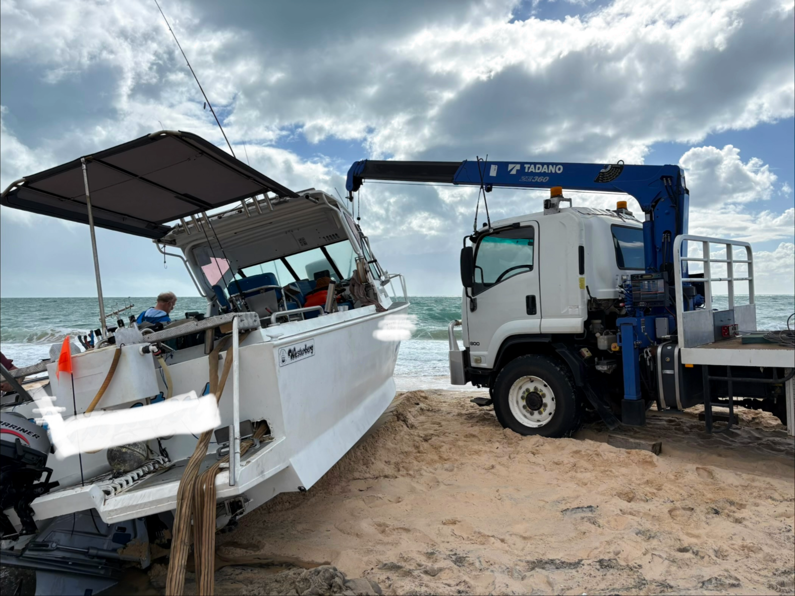 Boat and marine towing shark bay