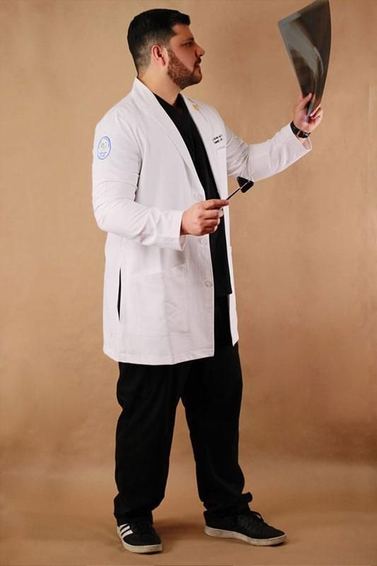 DR. RAÚL JONNÁS VEGA CASTRO