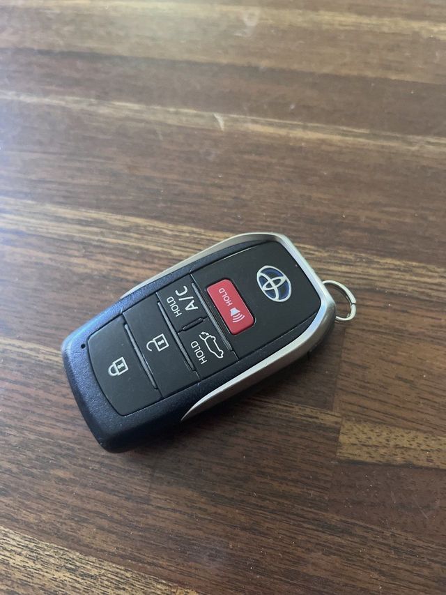 Toyota smart key fob with lock, unlock, trunk and panic buttons