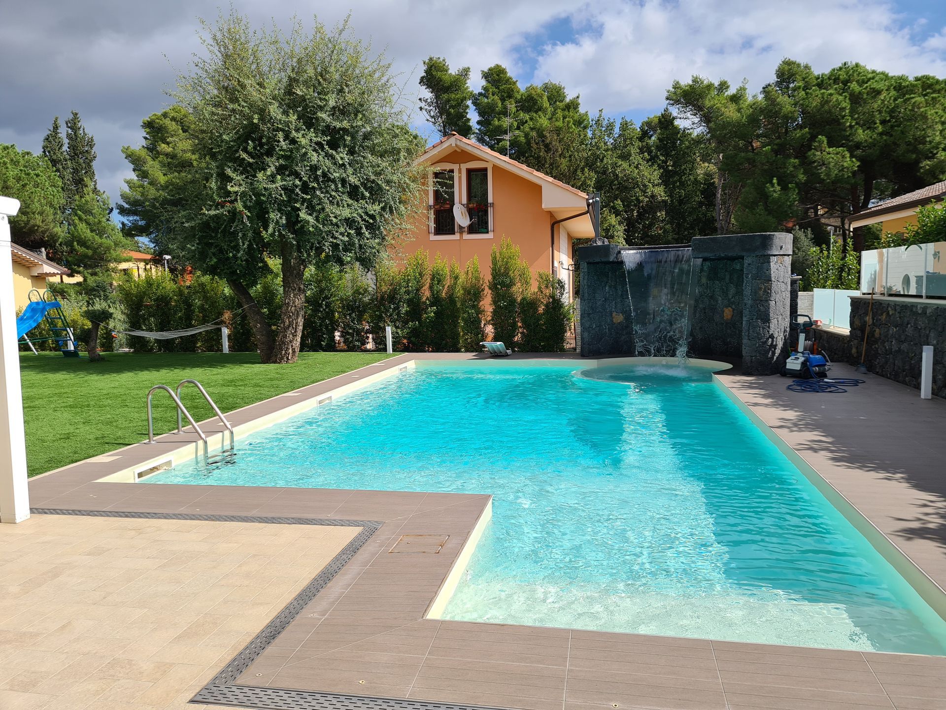 piscina villetta
