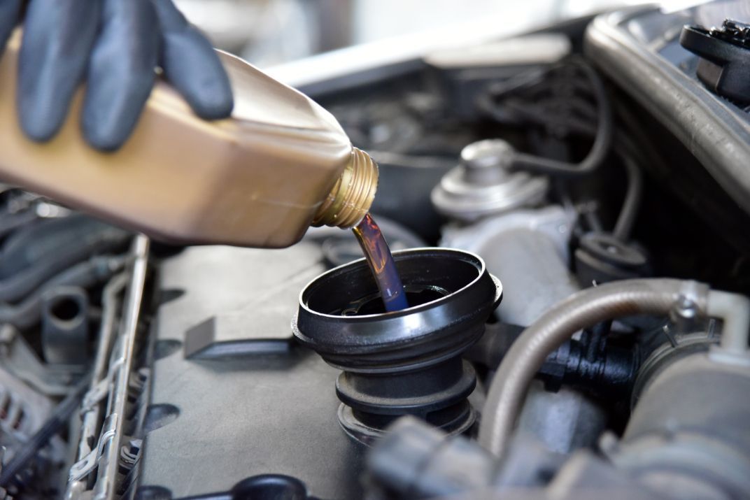 Oil Change | Annie's Auto 