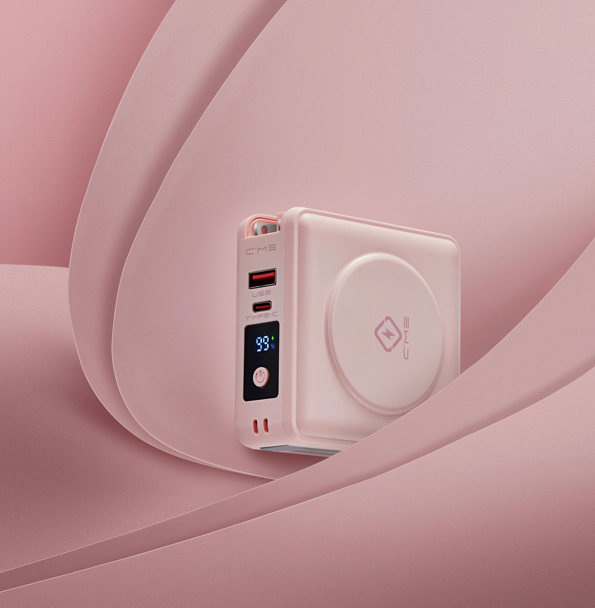 標榜高CP值的 行動電源，提供Carry攜帶性 · CP Value CP值 · Catcher eye吸睛，呈現商品特色及科技感，賦予物超所值的電力服務，時尚簡約的包裝視覺，襯托迷人的品牌個性。金星設計獎-金獎，pentawards設計獎-報導