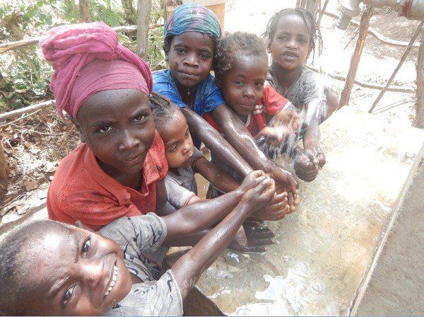 Ethiopia people with water