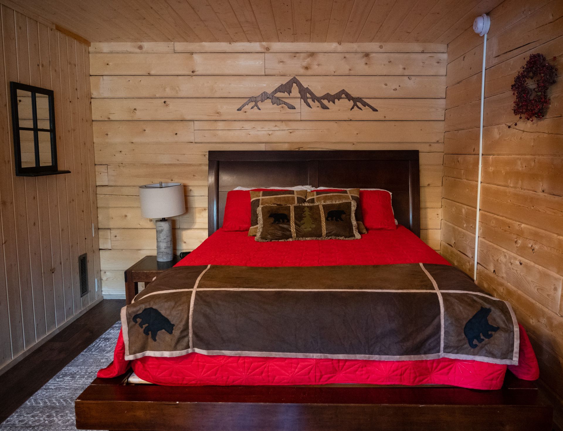 Grub Steak cabin daybed
