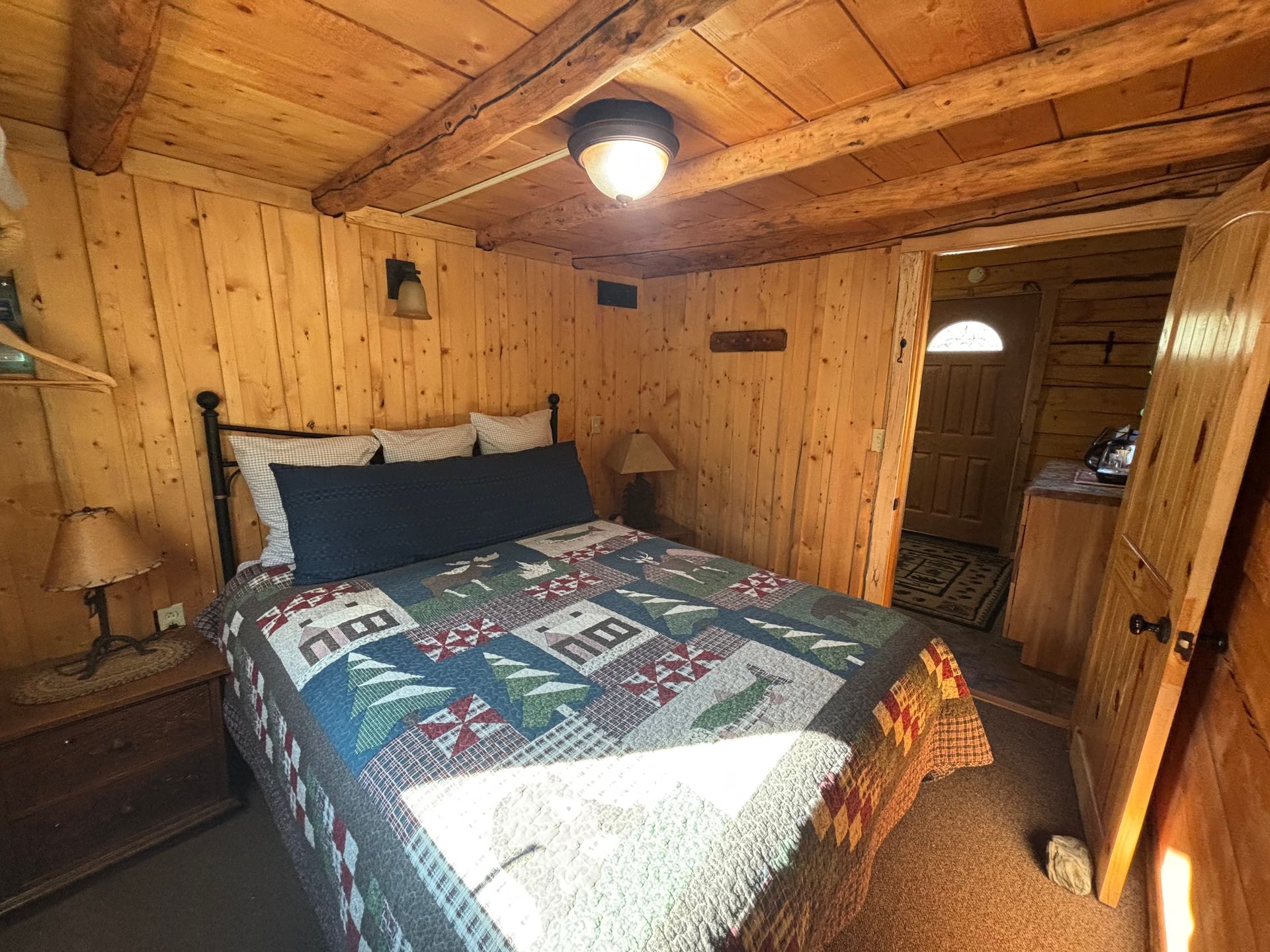 Eagle's nest main bedroom