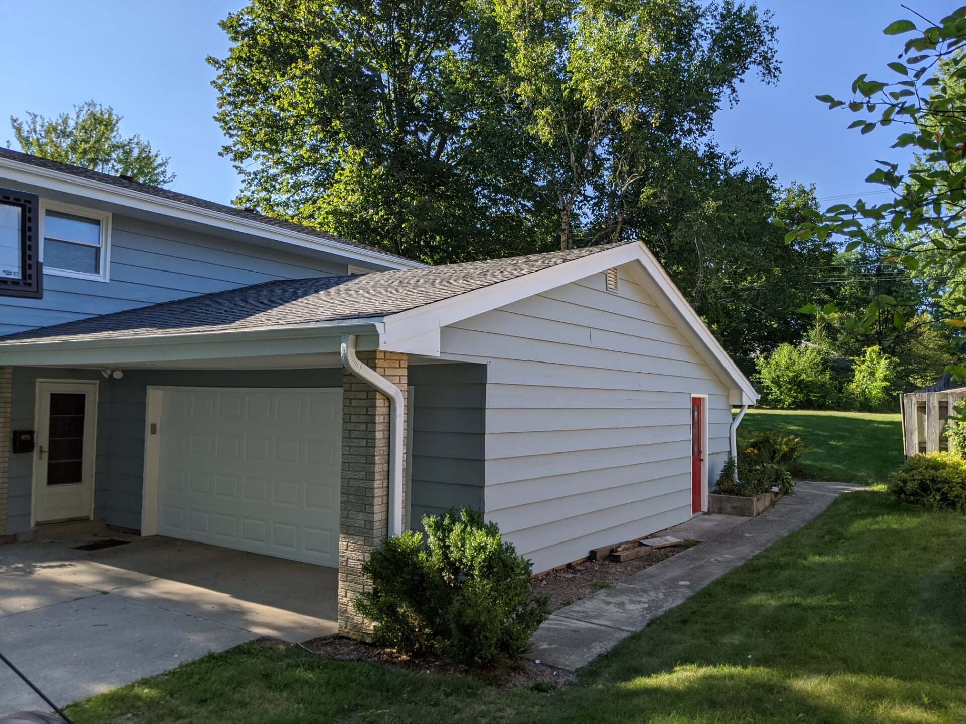 What color exterior paint is the best for resale and why