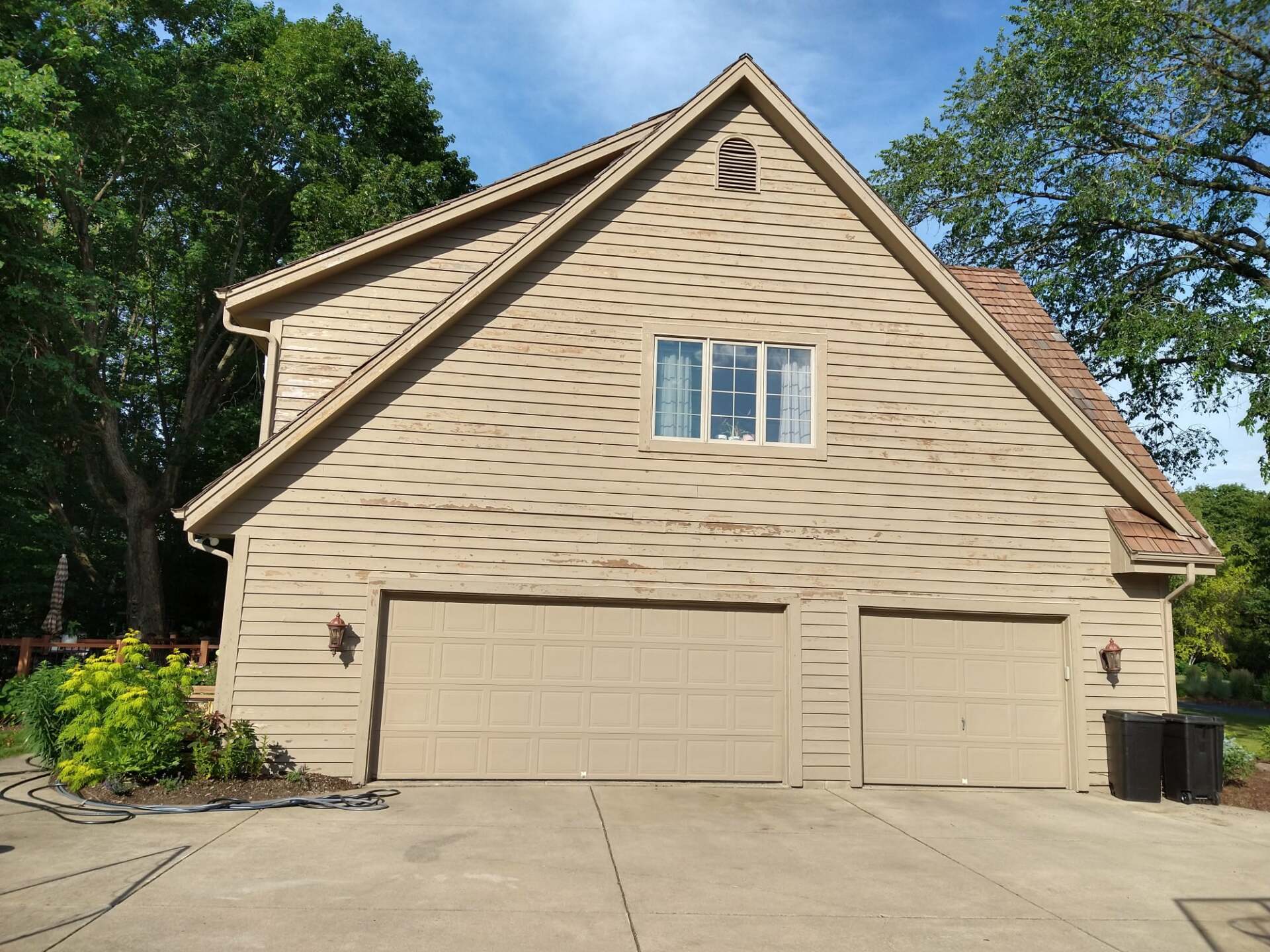 exterior garage painting before