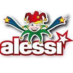 Logo Alessi: giullare sorridente con cappello verde e rosso, braccia tese, sopra la scritta rossa 