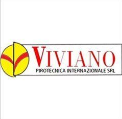 Logo per Viviano Pirotecnica Internazionale SRL con disegno giallo/rosso all'interno di un cerchio accanto a testo rosso.