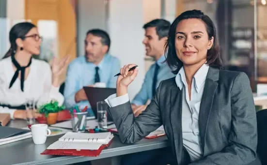 Lideran&ccedil;a eficaz: aprenda com grandes l&iacute;deres e conquiste a excel&ecirc;ncia