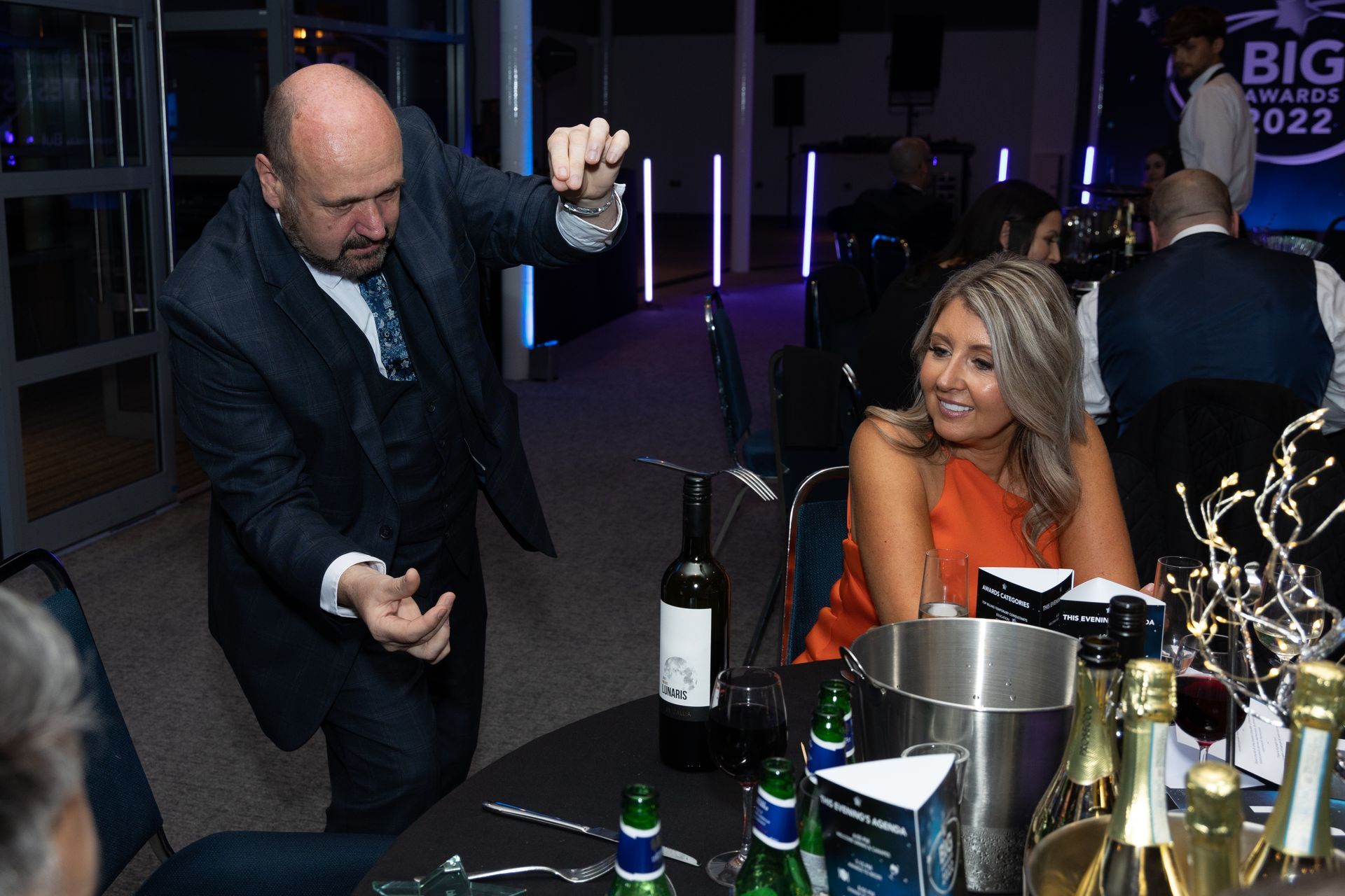 Wedding Magician Manchester Paul Roberts stunning guests making objects move magically