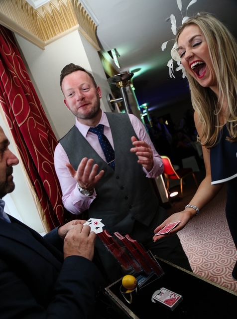 Wrexham Magician Paul Roberts, stunning guests at a wedding.
