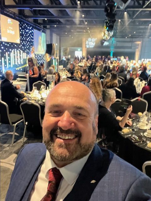 Chester Racecourse Magician Paul Roberts, about to start a corporate event on Race Day.