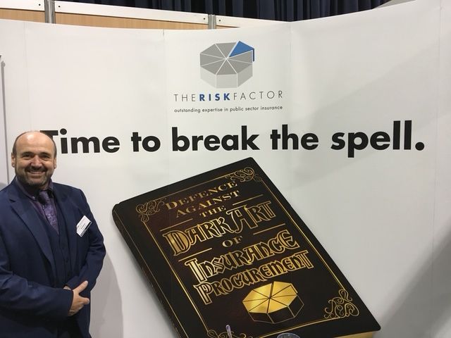 Paul Roberts Trade Show Magician, increasing footfall at the NEC 