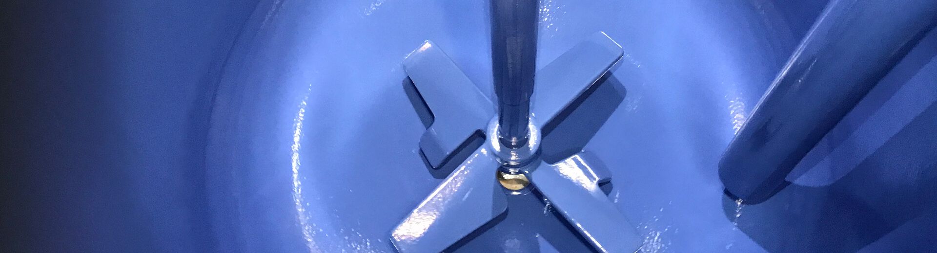 Choosing Between Glass-Lined and Standard Mixing Equipment