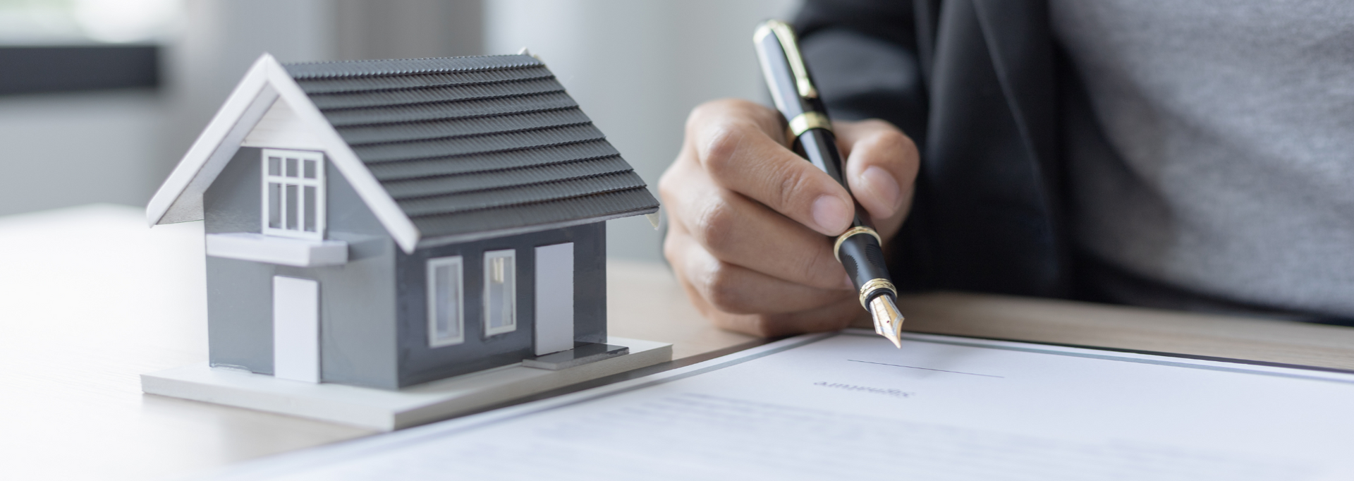 Roof insurance policy claim