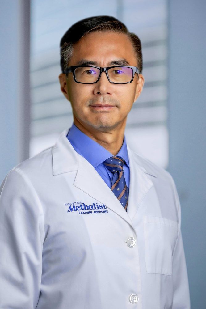 Raymond Cho Headshot