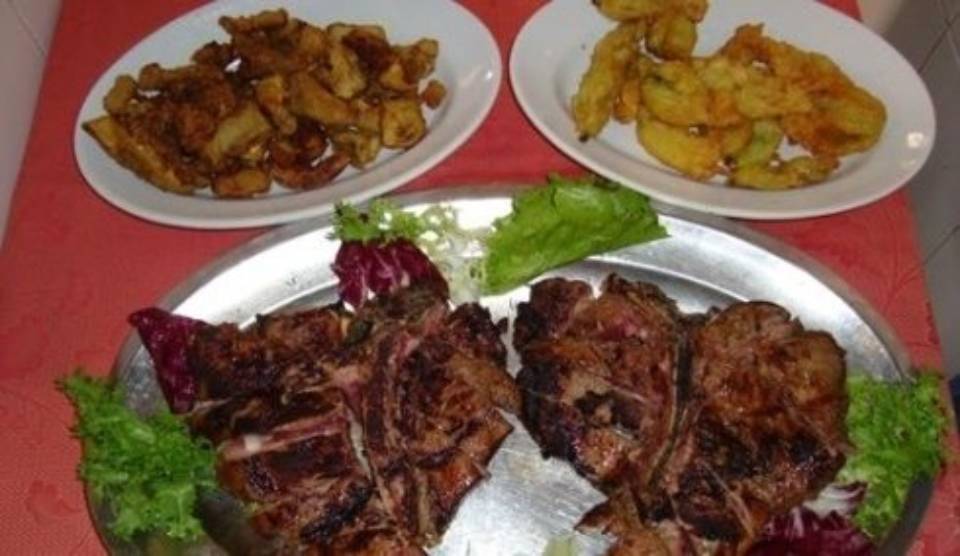 piatto con carne