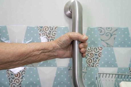 accessible tubs and showers cambridge ON