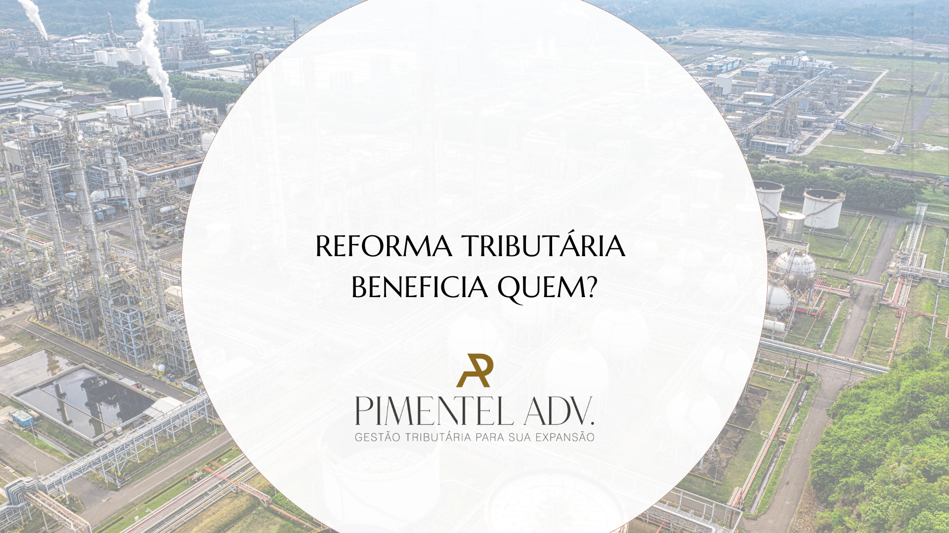 Empresários analisando quem a Reforma Tributária beneficia e os impactos nos diferentes setores
