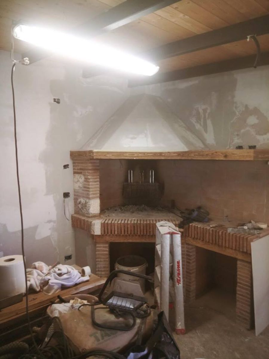 Lavoro in cartongesso per camino