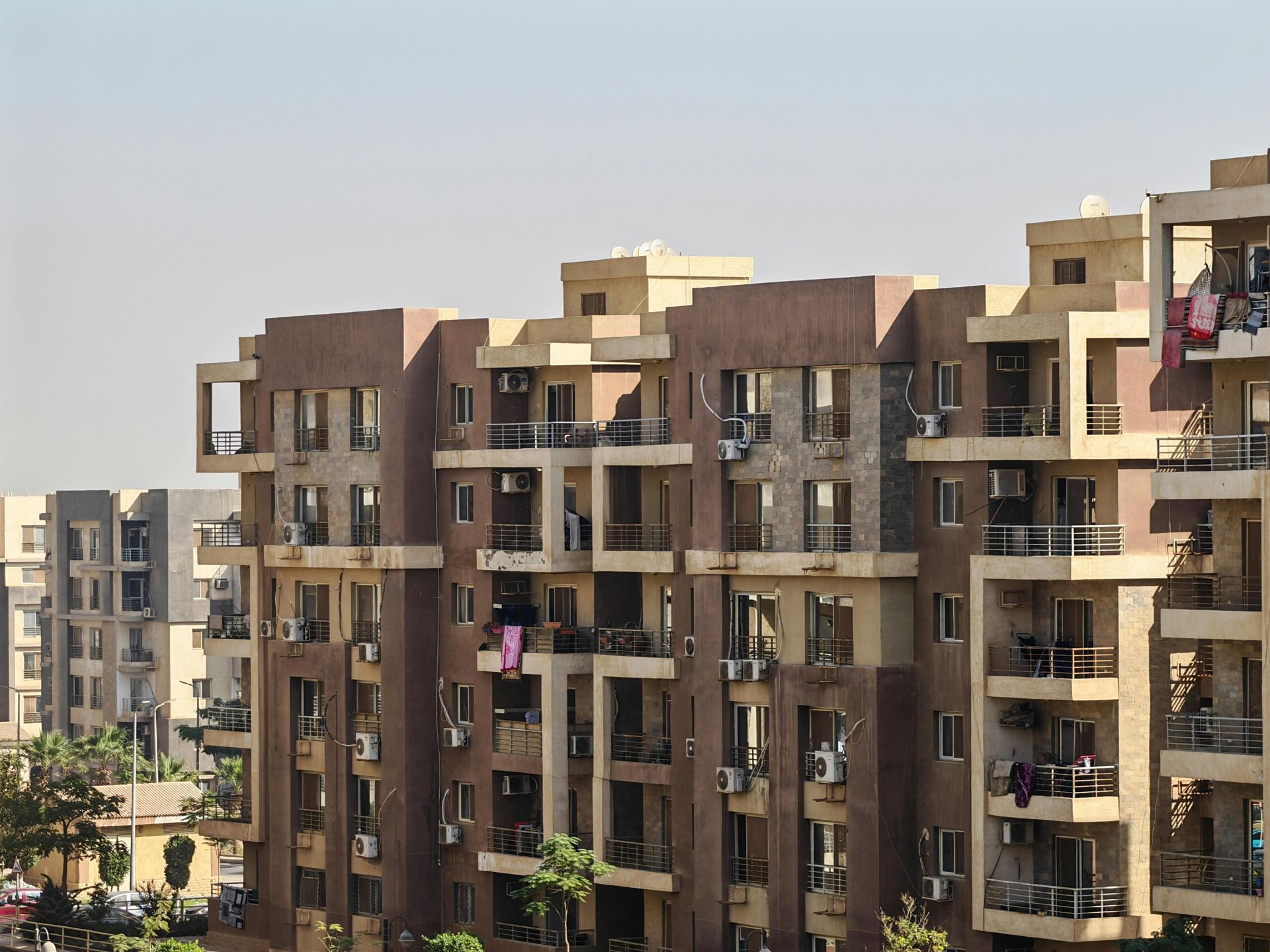A rental apartment buiulding