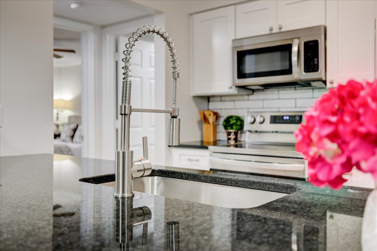 1 BED 1 BATH PLATINUM with W/D