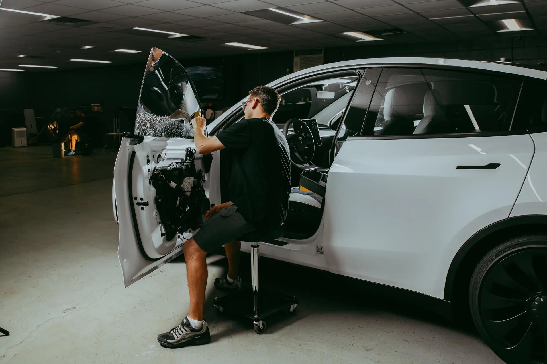 Window tinting service