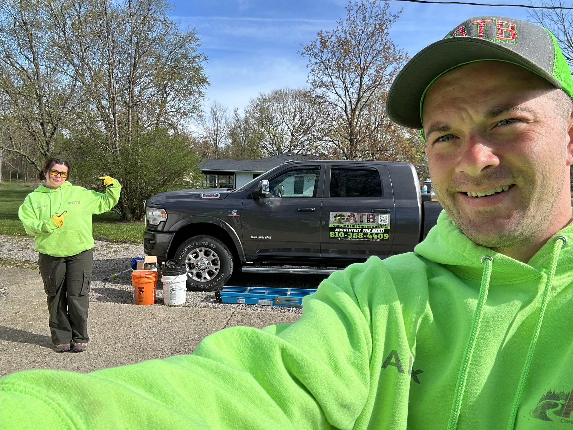 gutter cleaning professional