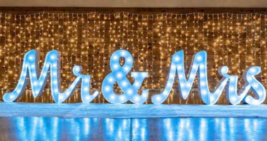Marquee letters lit spelling MR. & MRS for a wedding in Rochester michigan 