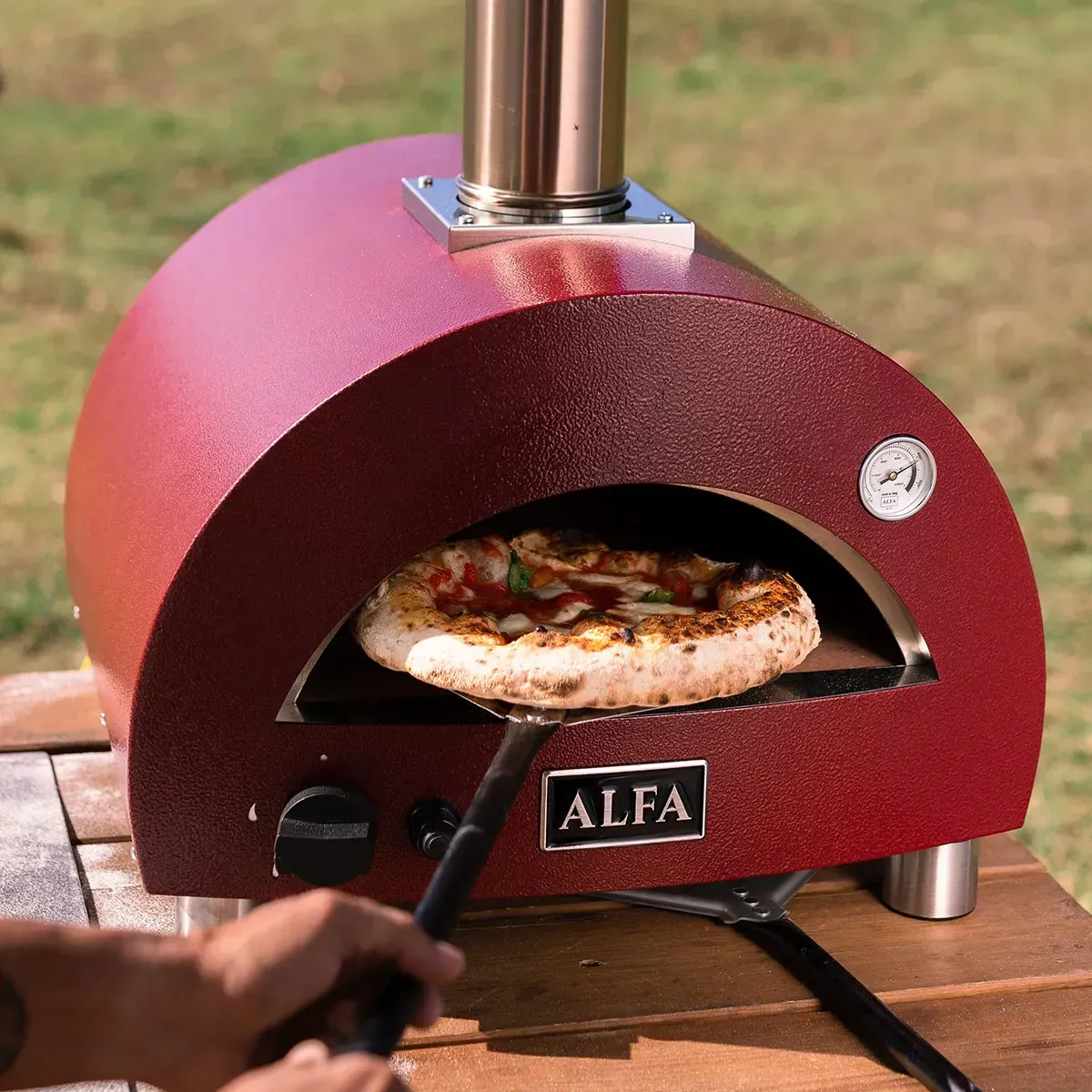 Forno a legna e gas da giardino Alfa installato a Fonte Nuova