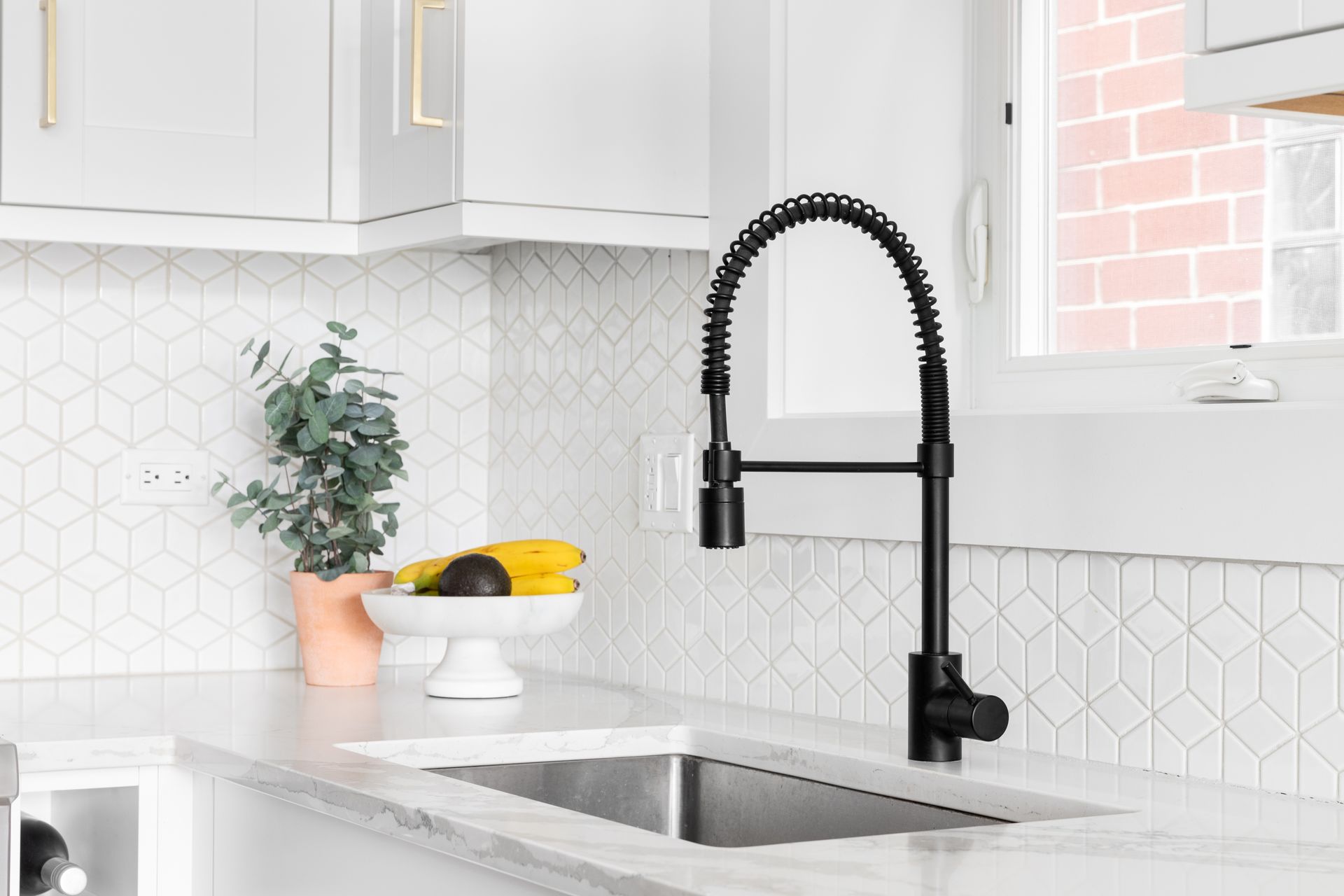 Brand New Kitchen with Modern Plumbing Systems