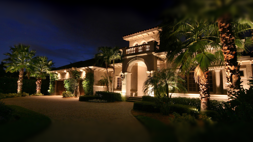 Professional Outdoor Lighting Comany Serving Tampa Bay Florida