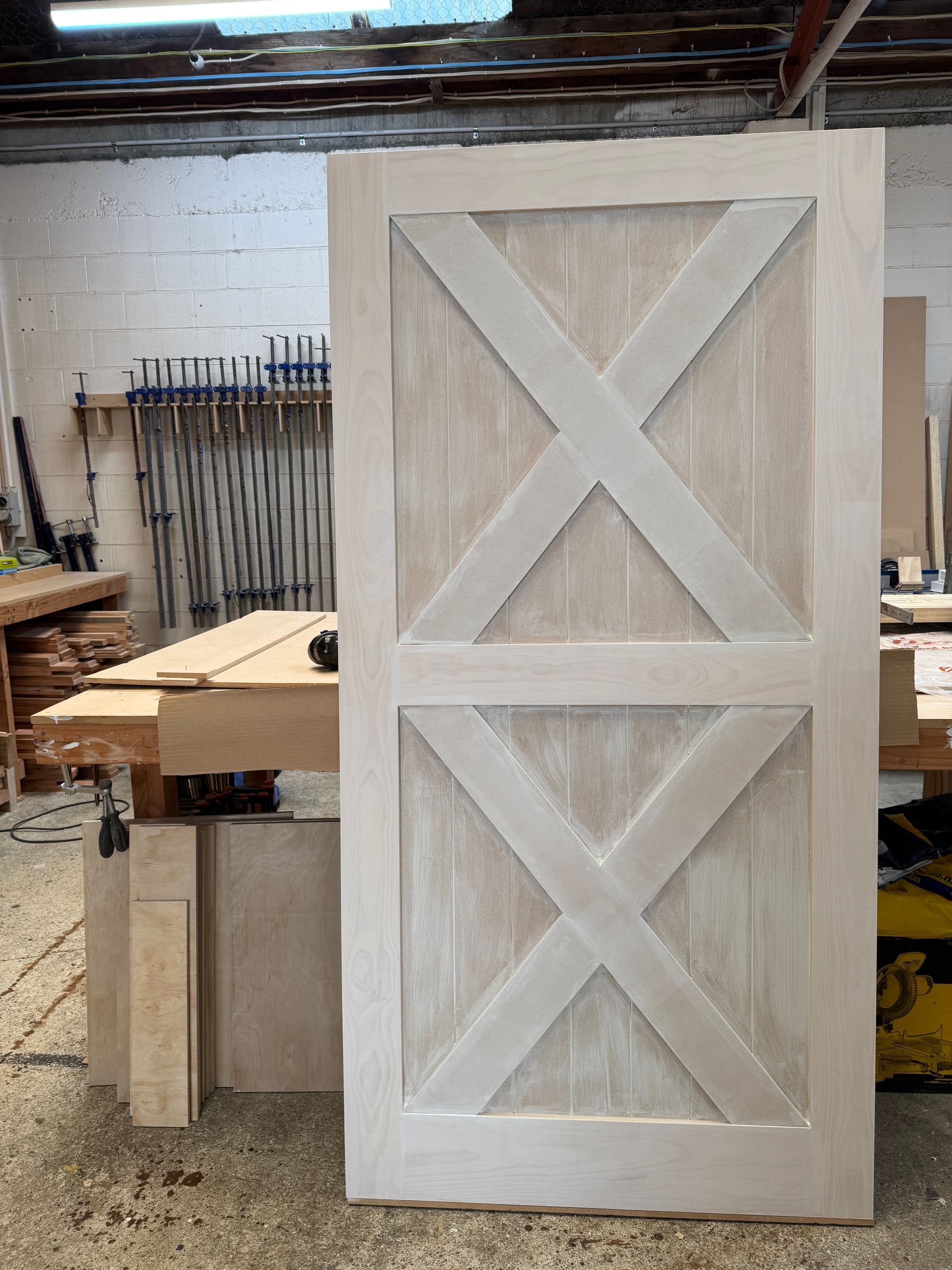 Double X barn door