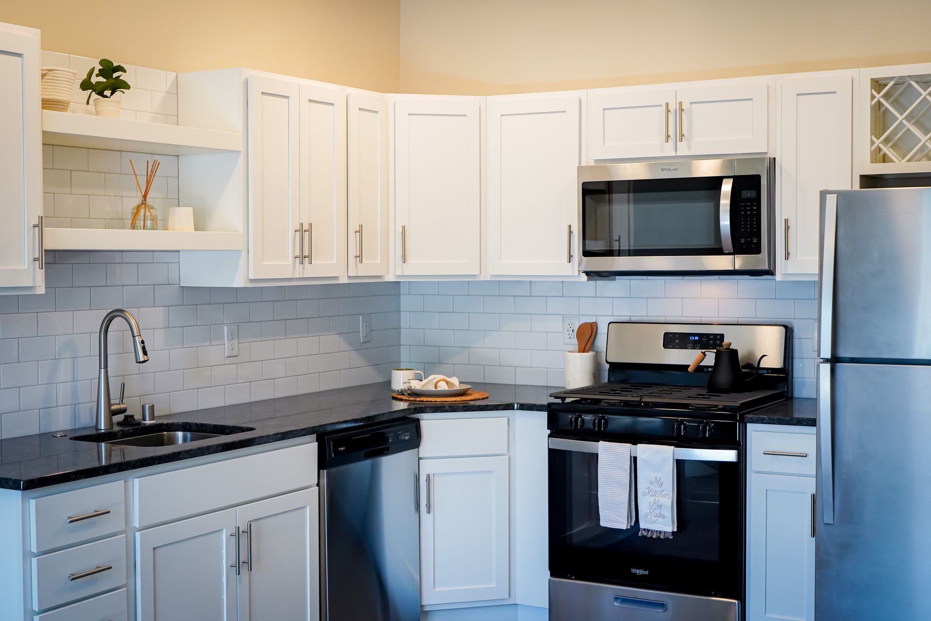 Bantr Beautifully Furnished Apartments in Stevens Point