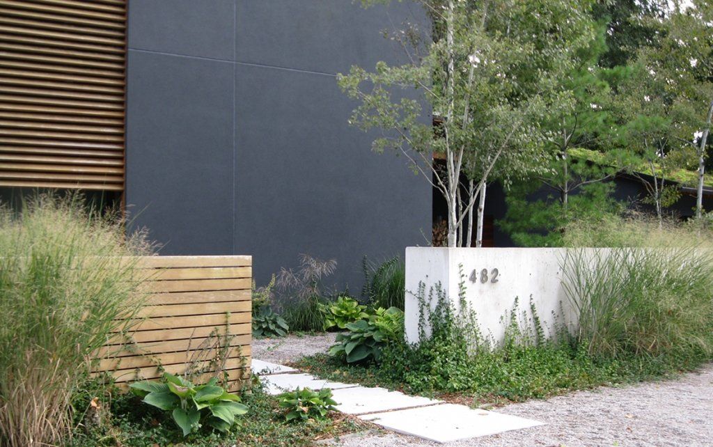 RIVER SIDE GARDEN 1