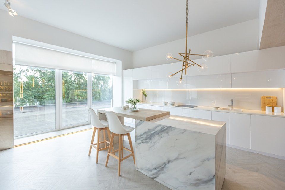 cucina con isola di lusso