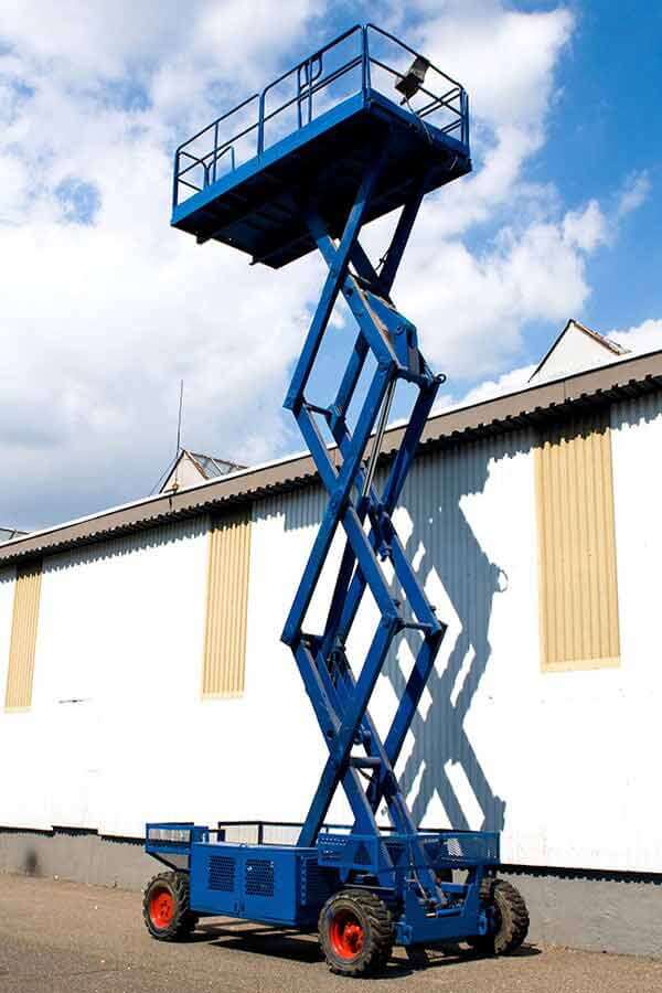 REYSA GRÚAS Y MANIOBRAS - Servicio de transporte de maquinaria industrial en Querétaro