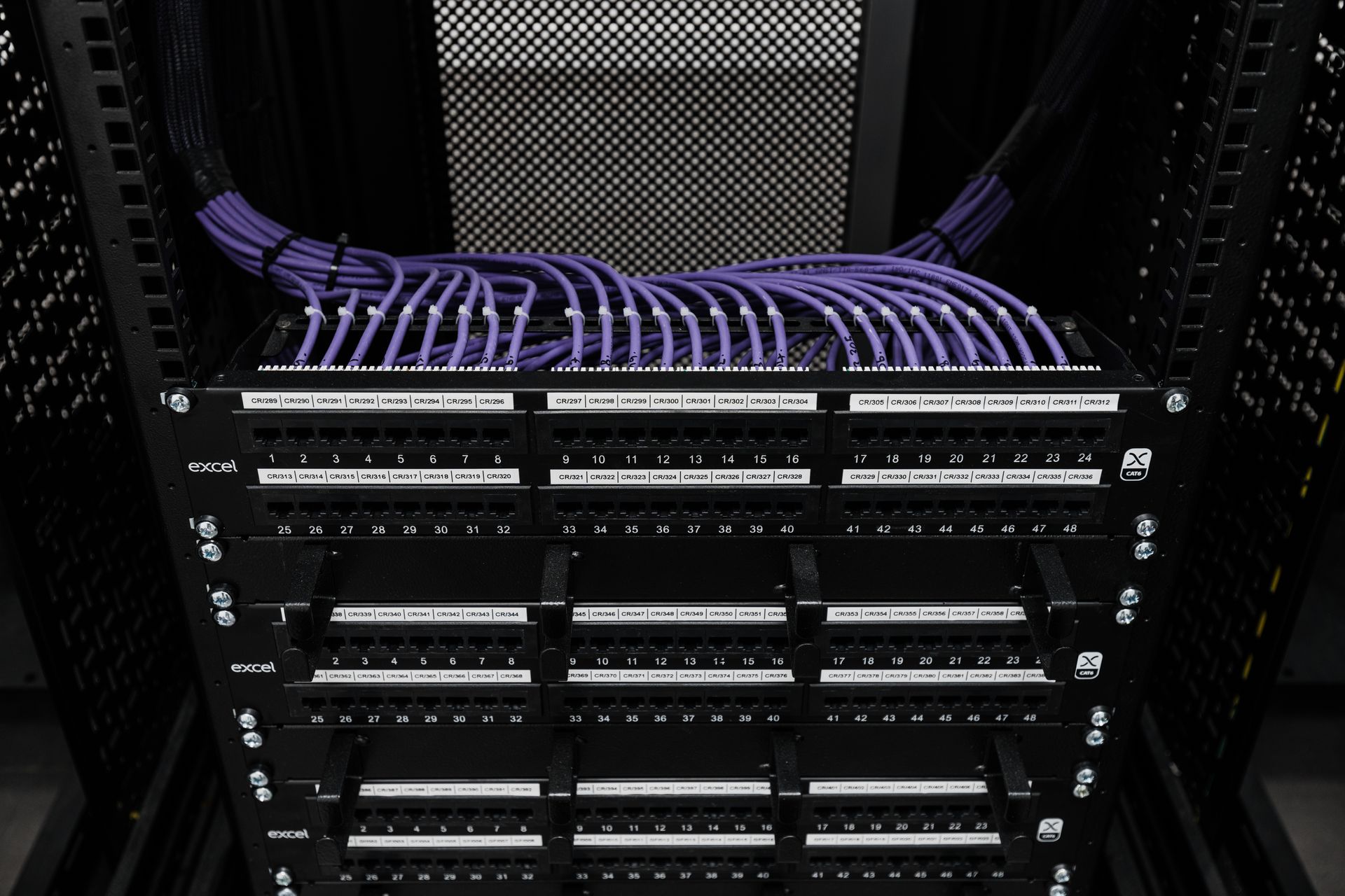 In Rack Interconnects Warehouse Conversion & Fit Out Andover | Glenside