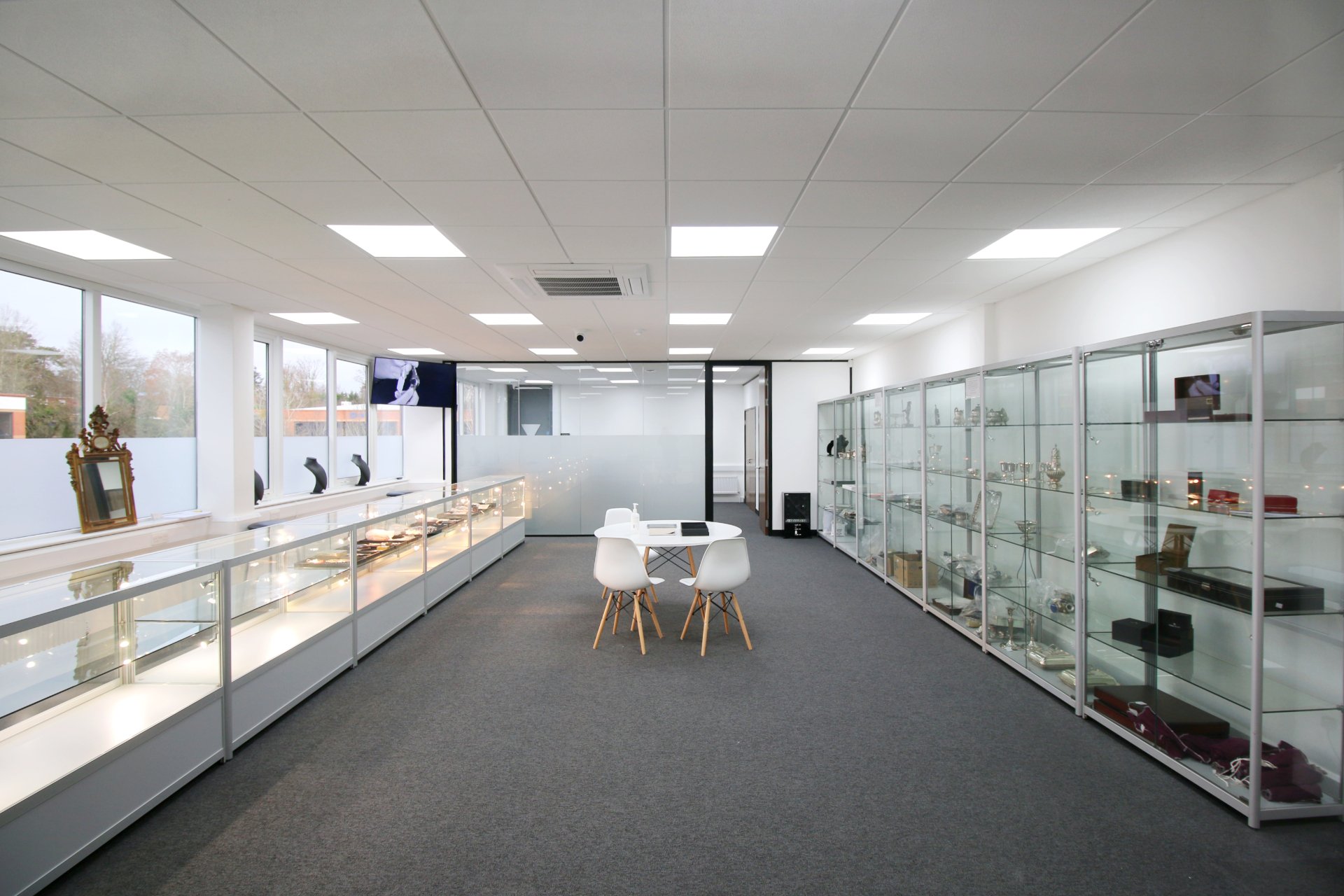 Auction House in Maidenhead Glenside Commercial Interiors