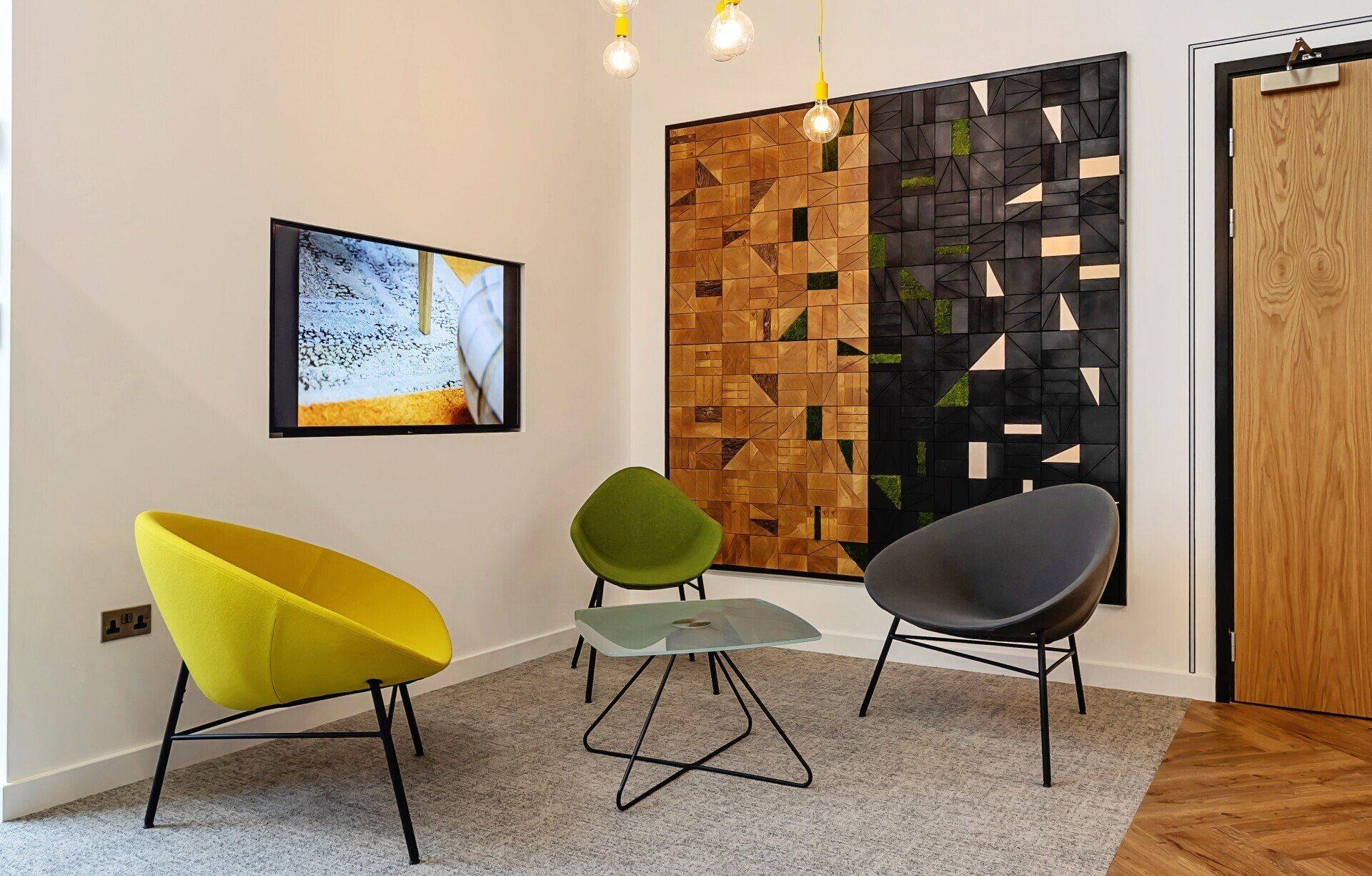 Breakout space in the corner of a larger room by Glenside