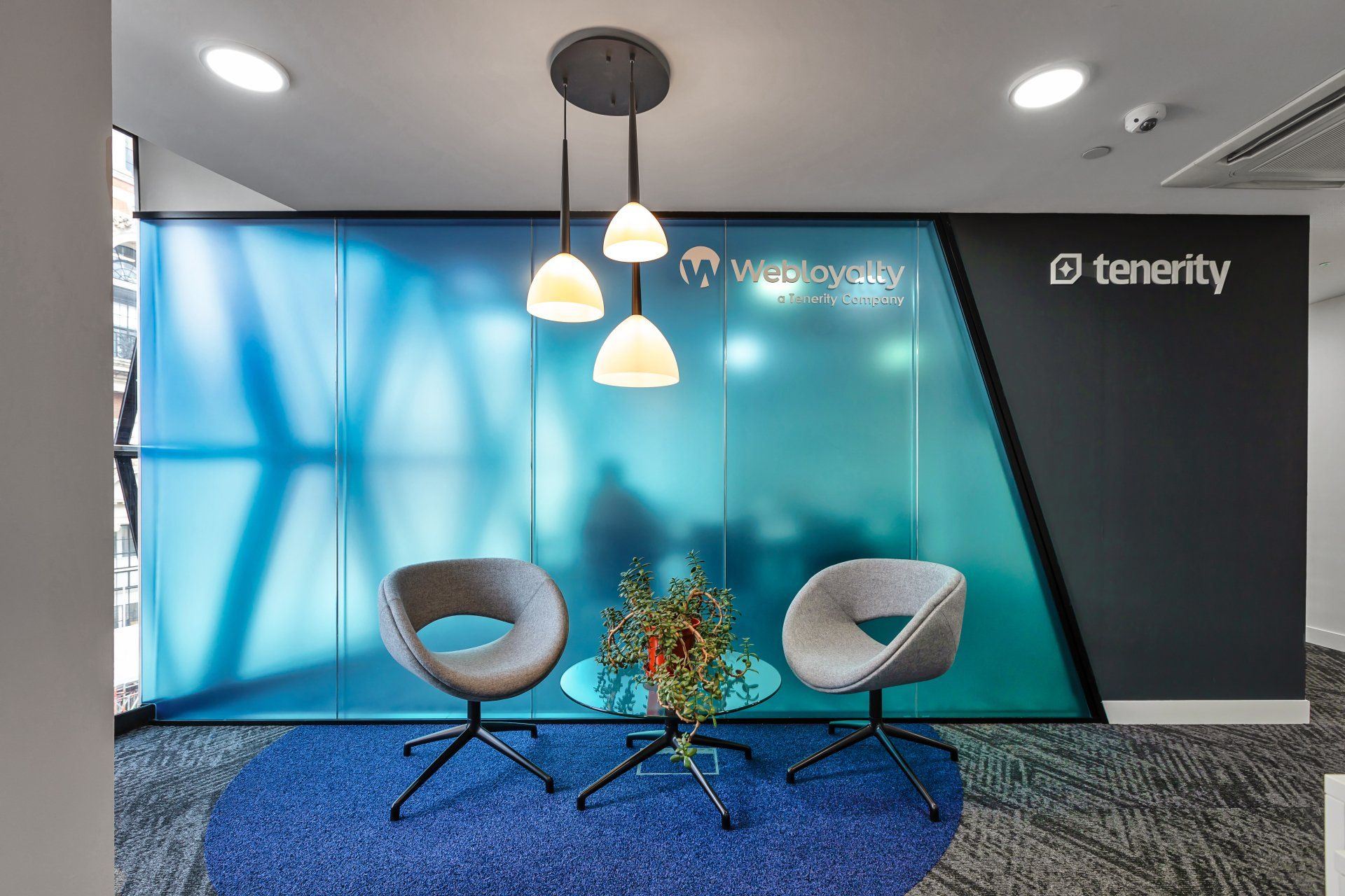 breakout area by Gelside