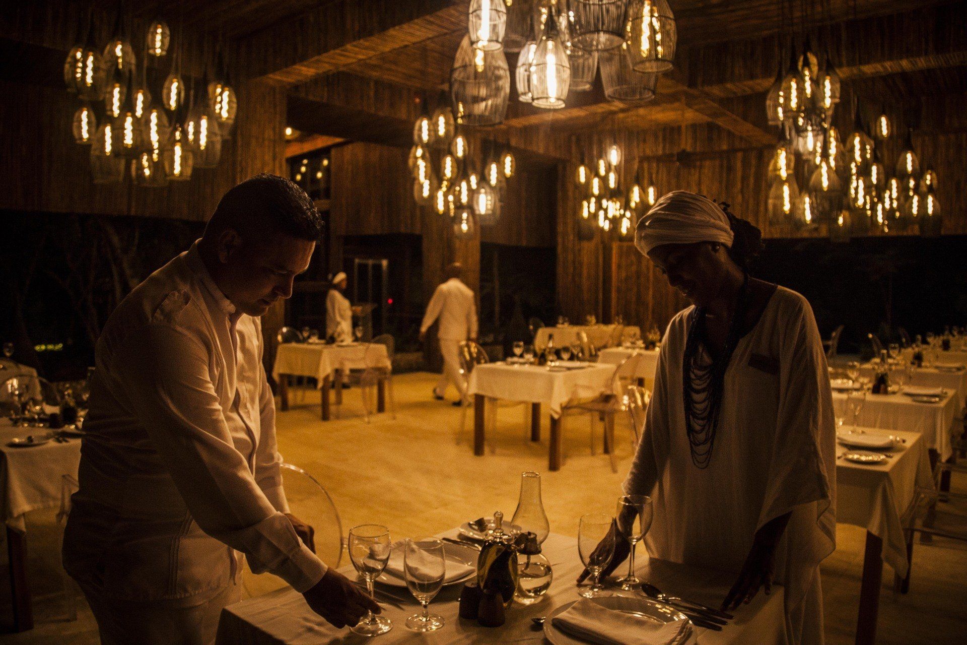 Restaurante Las Guacas en Hotel Las Islas, Isla Barú, con un ambiente acogedor y una propuesta culinaria variada