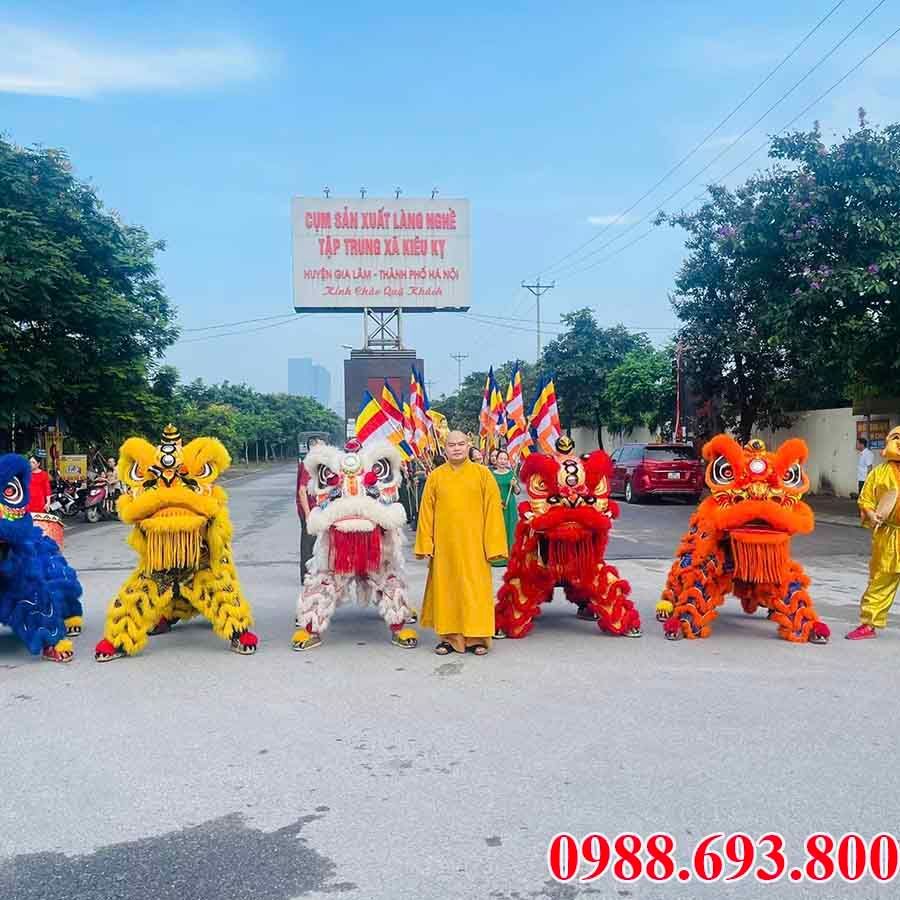 Thuê múa lân rồng hội làng