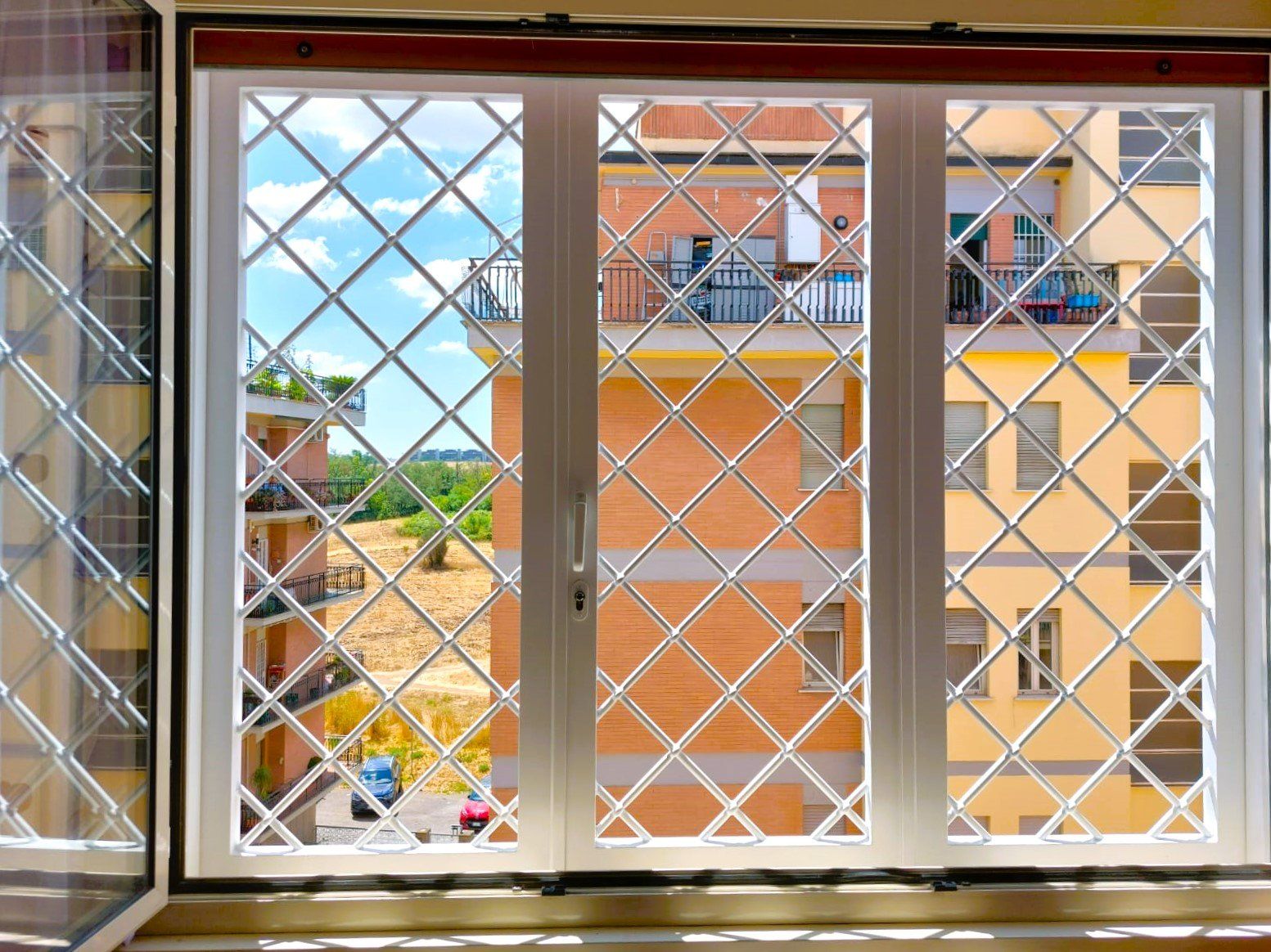 Sicurezza Comerci Serramenti: negozio di infissi e serramenti a Roma Eur