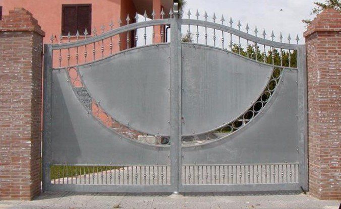 cancellata d'ingresso Comerci Serramenti Roma Eur