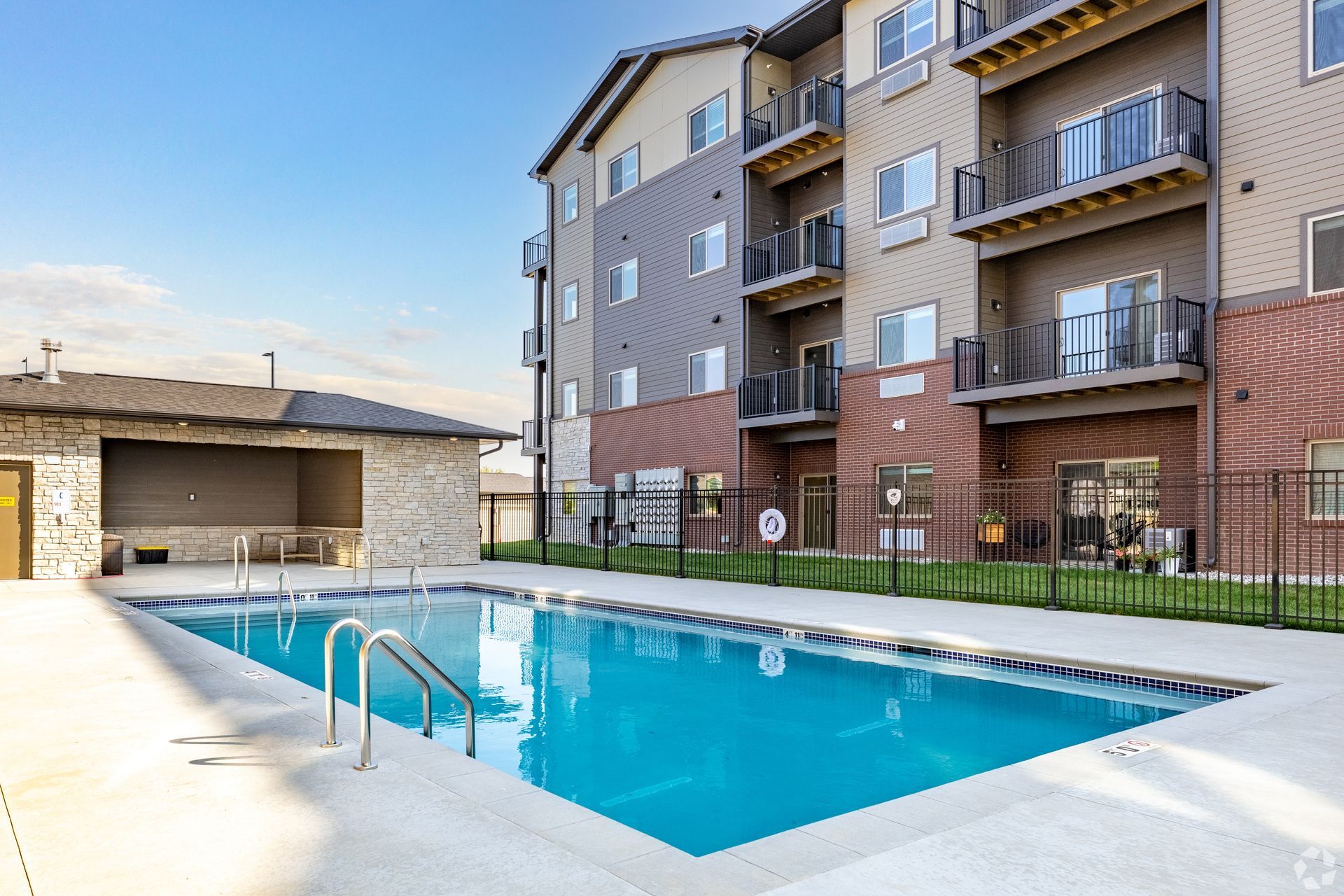 Horizon ridge