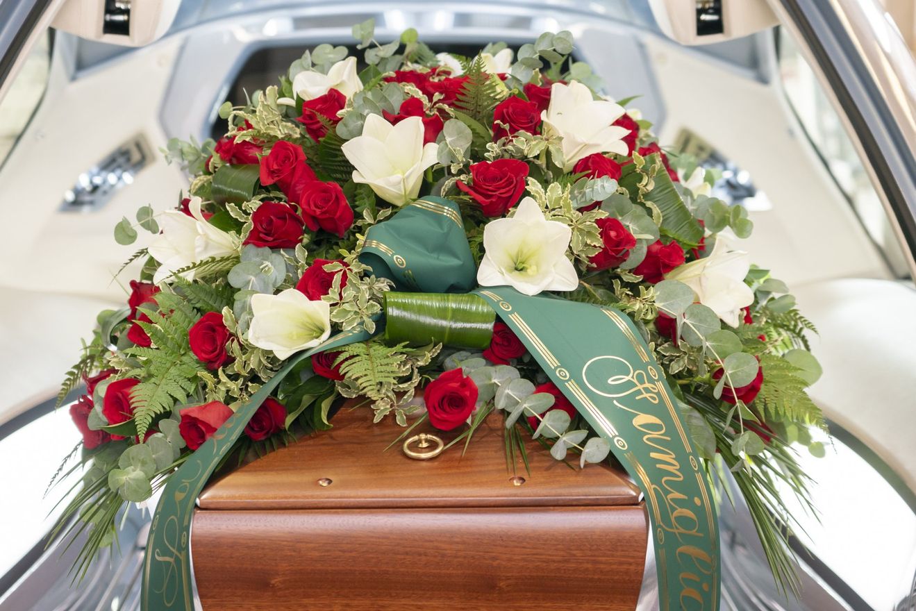 trasporto di un cofano funebre