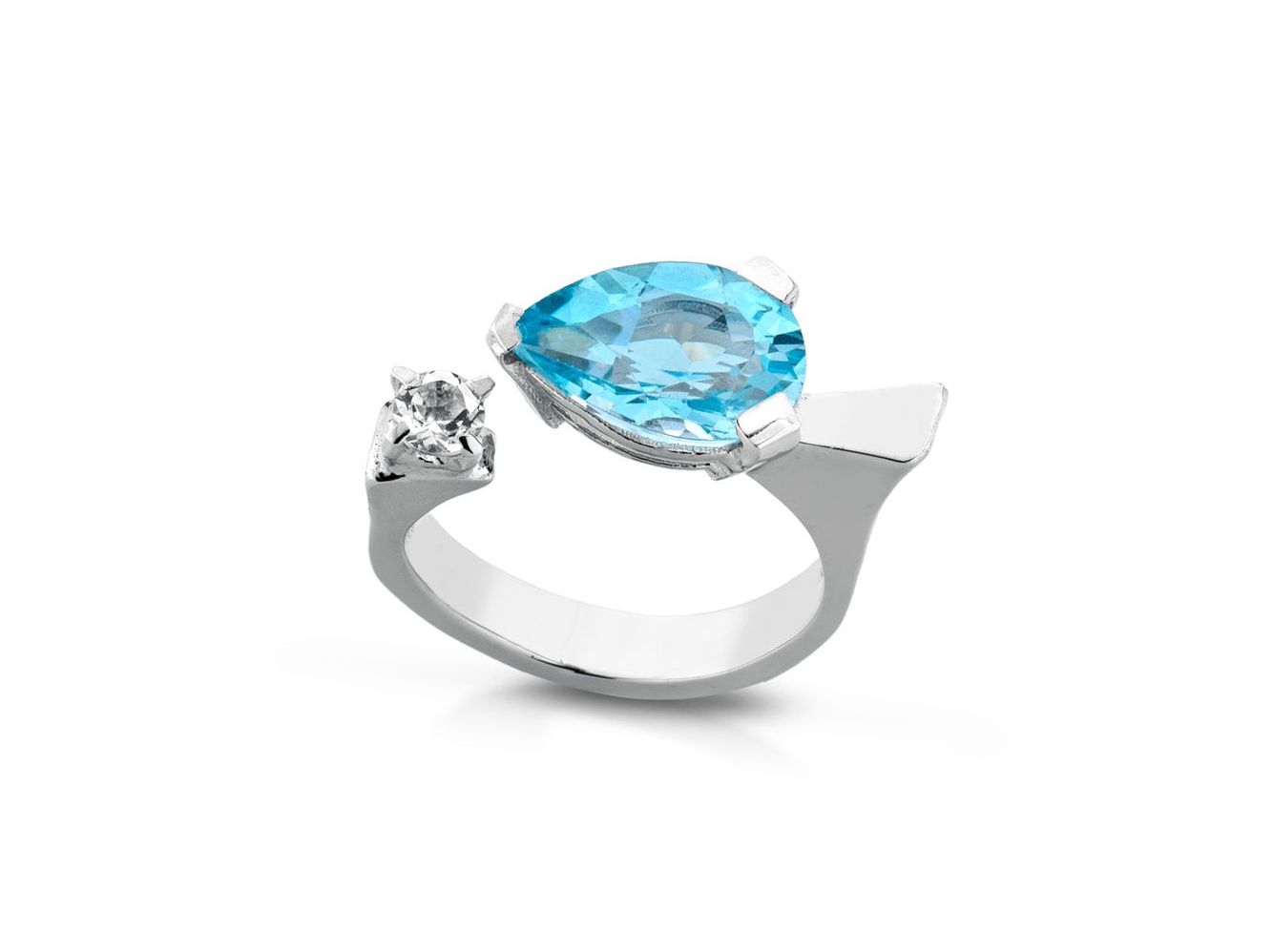 Anello in argento, topazio bianco
e pietra di sintesi
auto regolabile